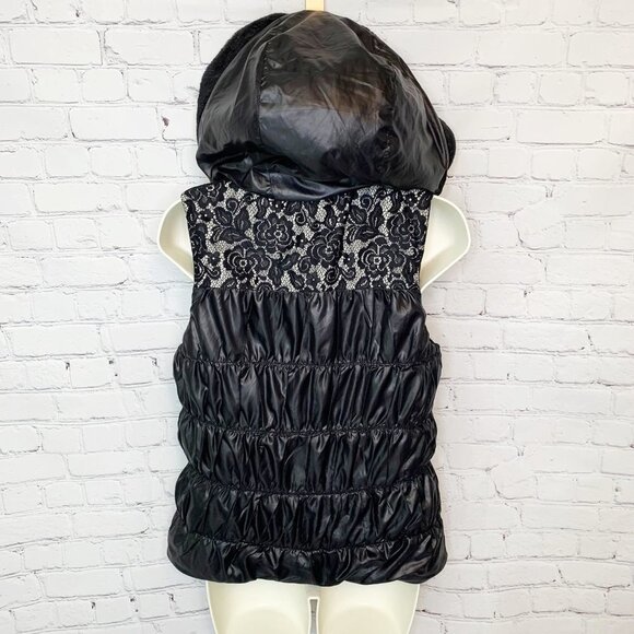 BEBE BLACK HOODED LACE GATHERED PUFFER VEST - M - Picture 5 of 8